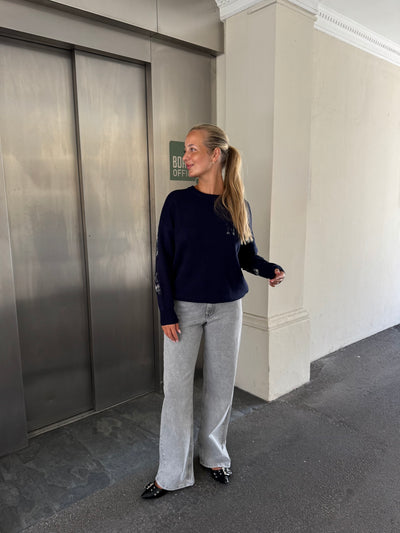 Victoria strik navy