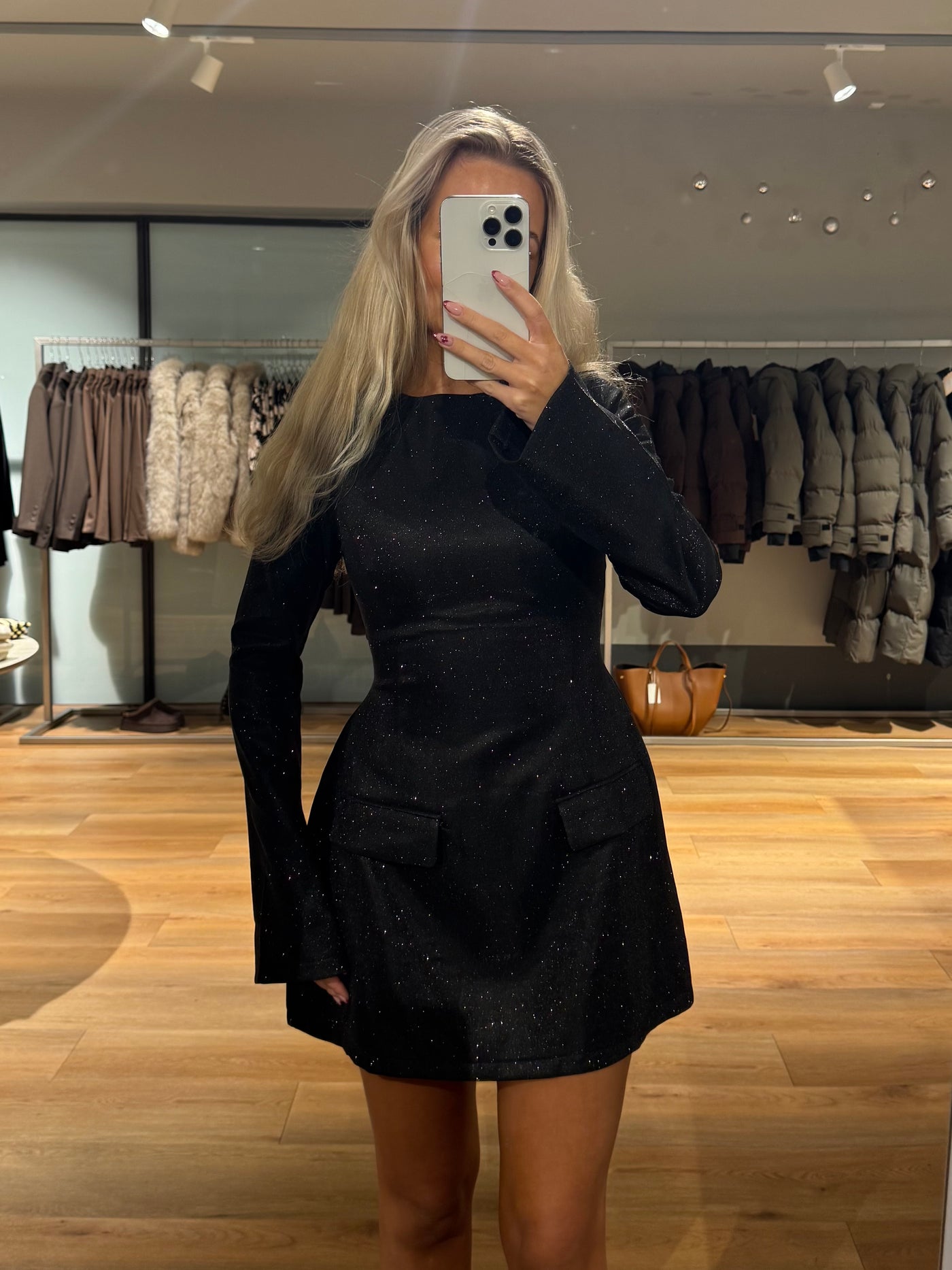 Ophelia glimmerkjole sort