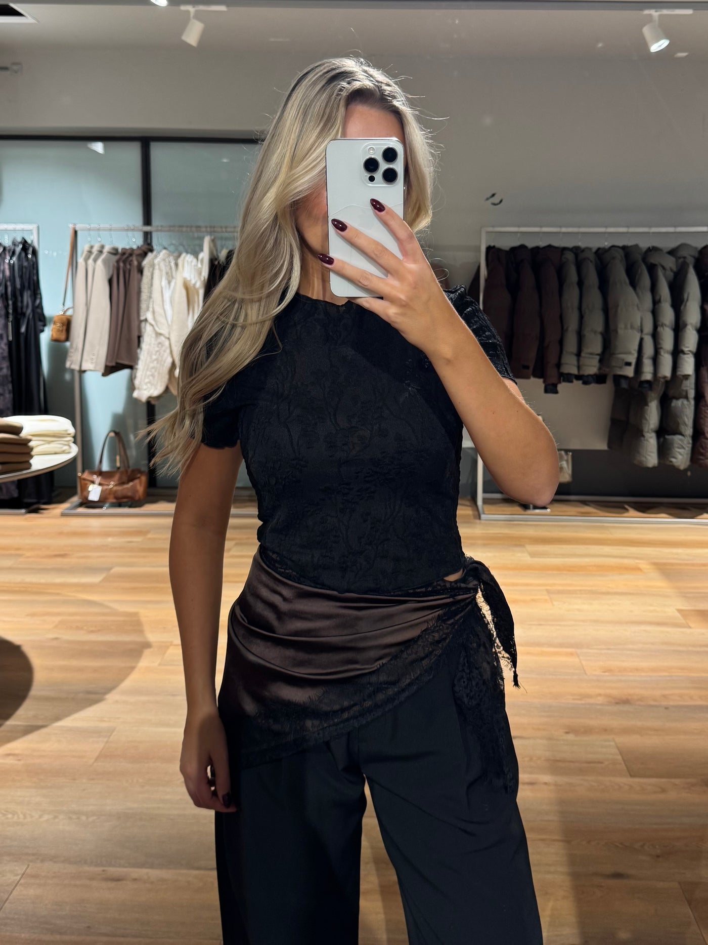 Lina tørklæde mørkebrun