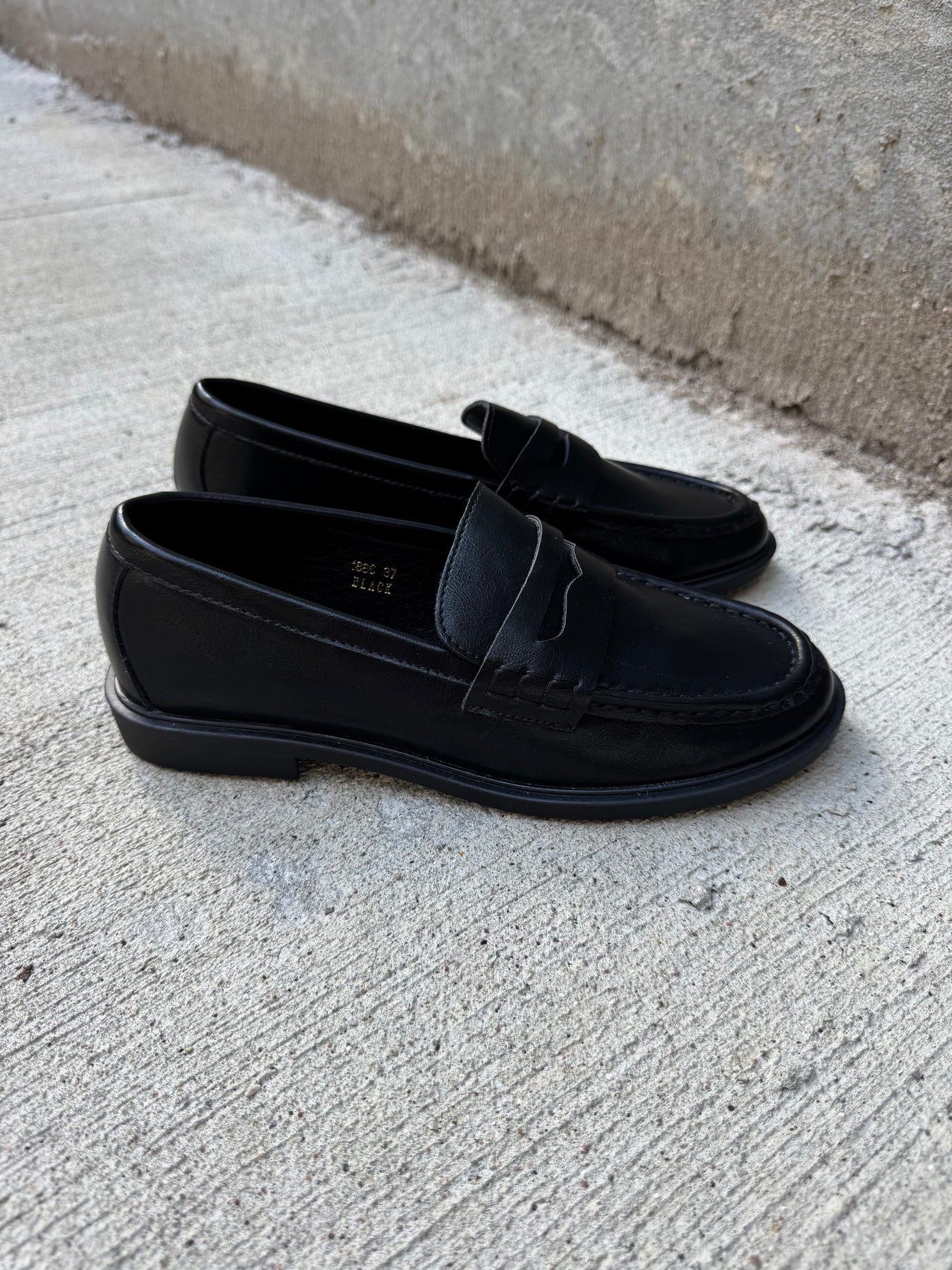 Mathilde loafers sort