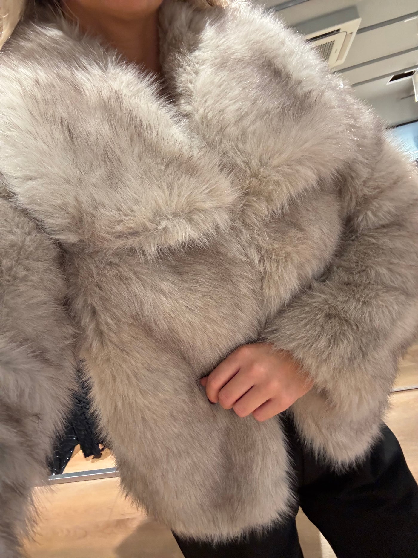 Flavia faux fur creme