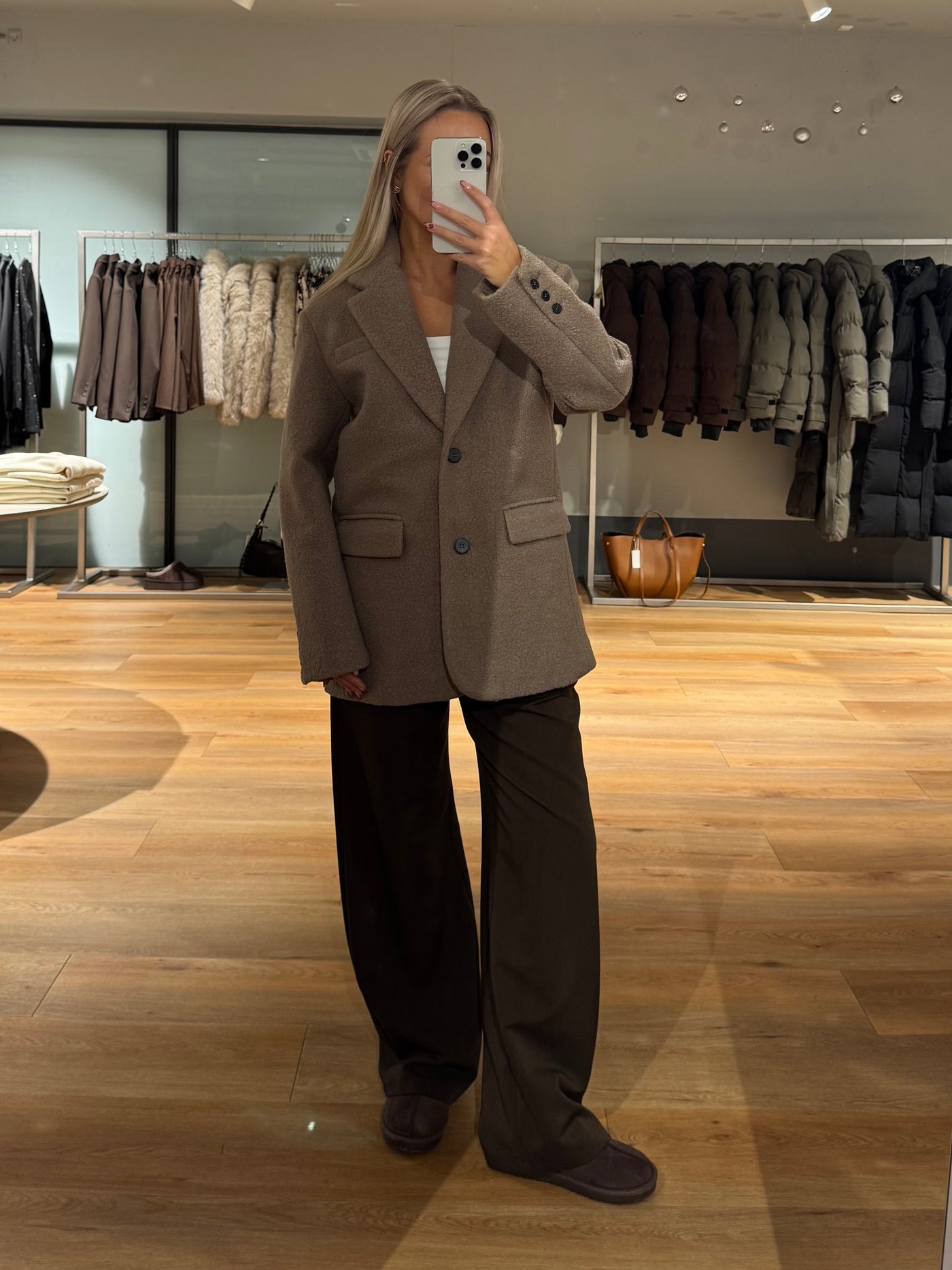 Macie trenchcoat lysebrun