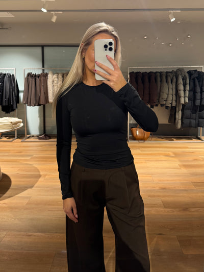 Malou bluse crew neck sort