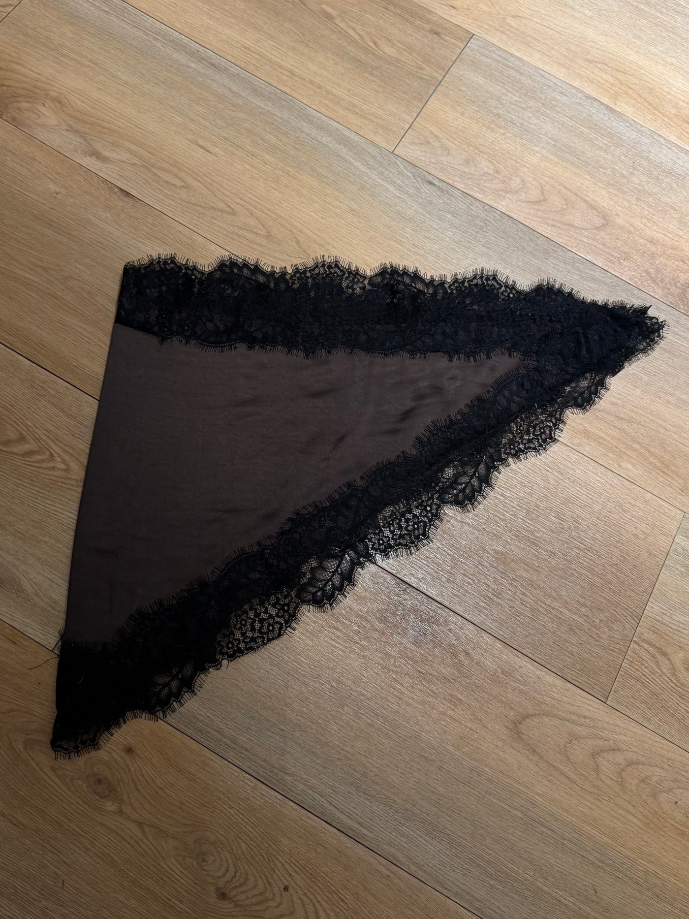 Lina tørklæde mørkebrun