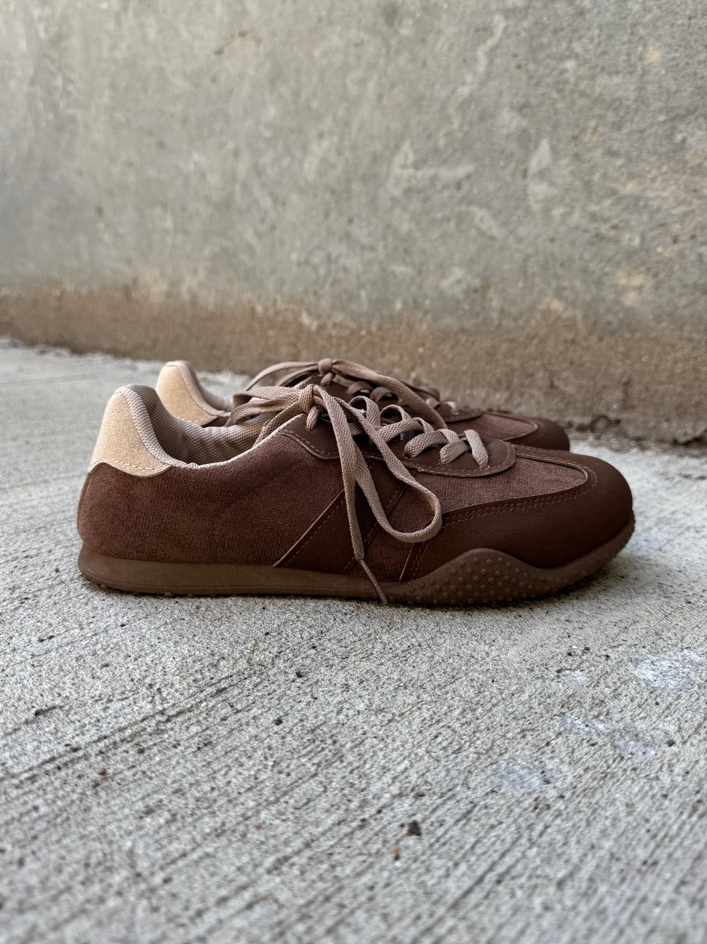 Aurora sneakers brun