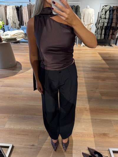 Margot top mørkebrun