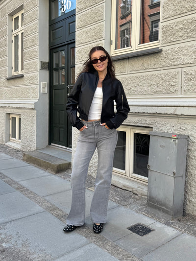 Kaia jeans flare mørkegrå