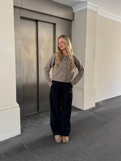 Sage cardigan brun