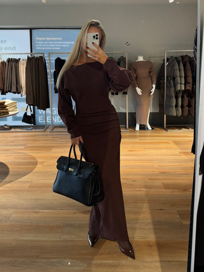 Jenny strikkjole mørkebrun