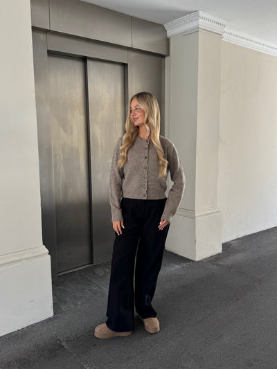 Sage cardigan brun