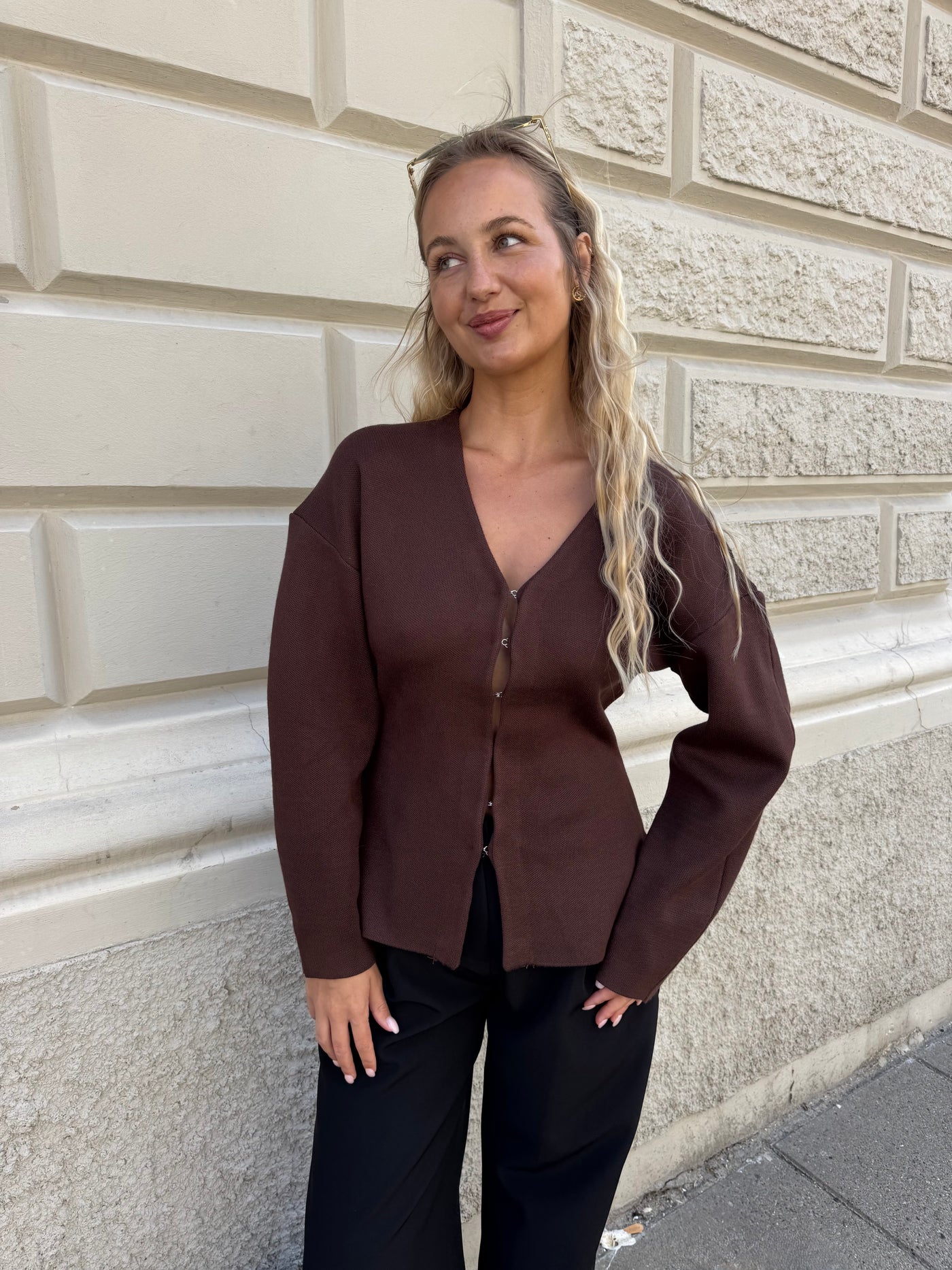 Mikela bluse mørkebrun