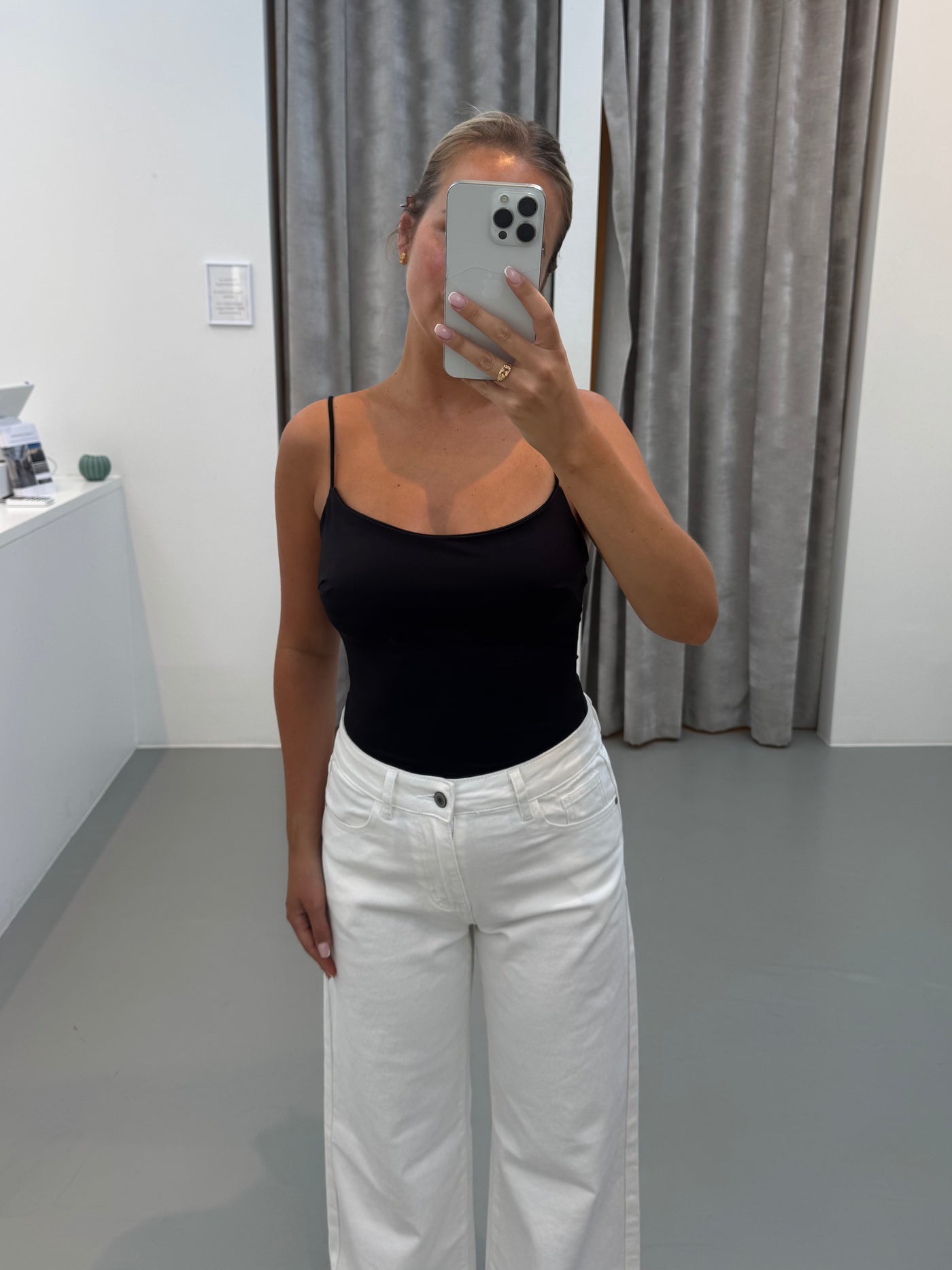 Anne top sort