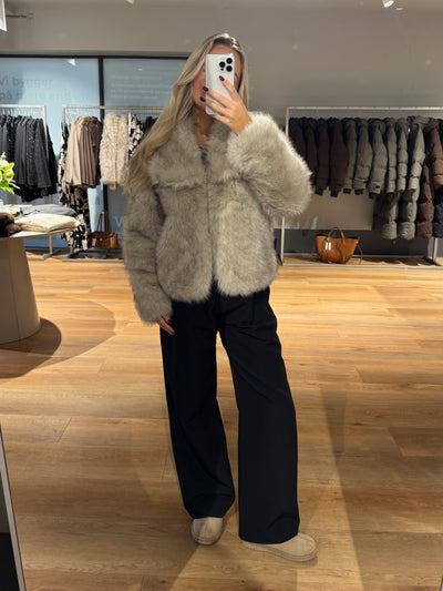 Tatiana bamsesko lysebrun