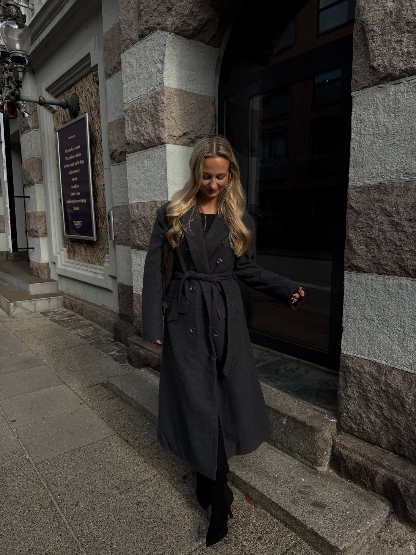 Valeria trenchcoat mørkegrå