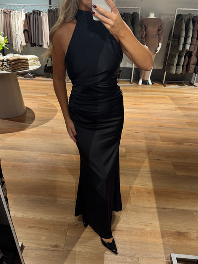 Stephanie kjole sort FORUDBESTILLING