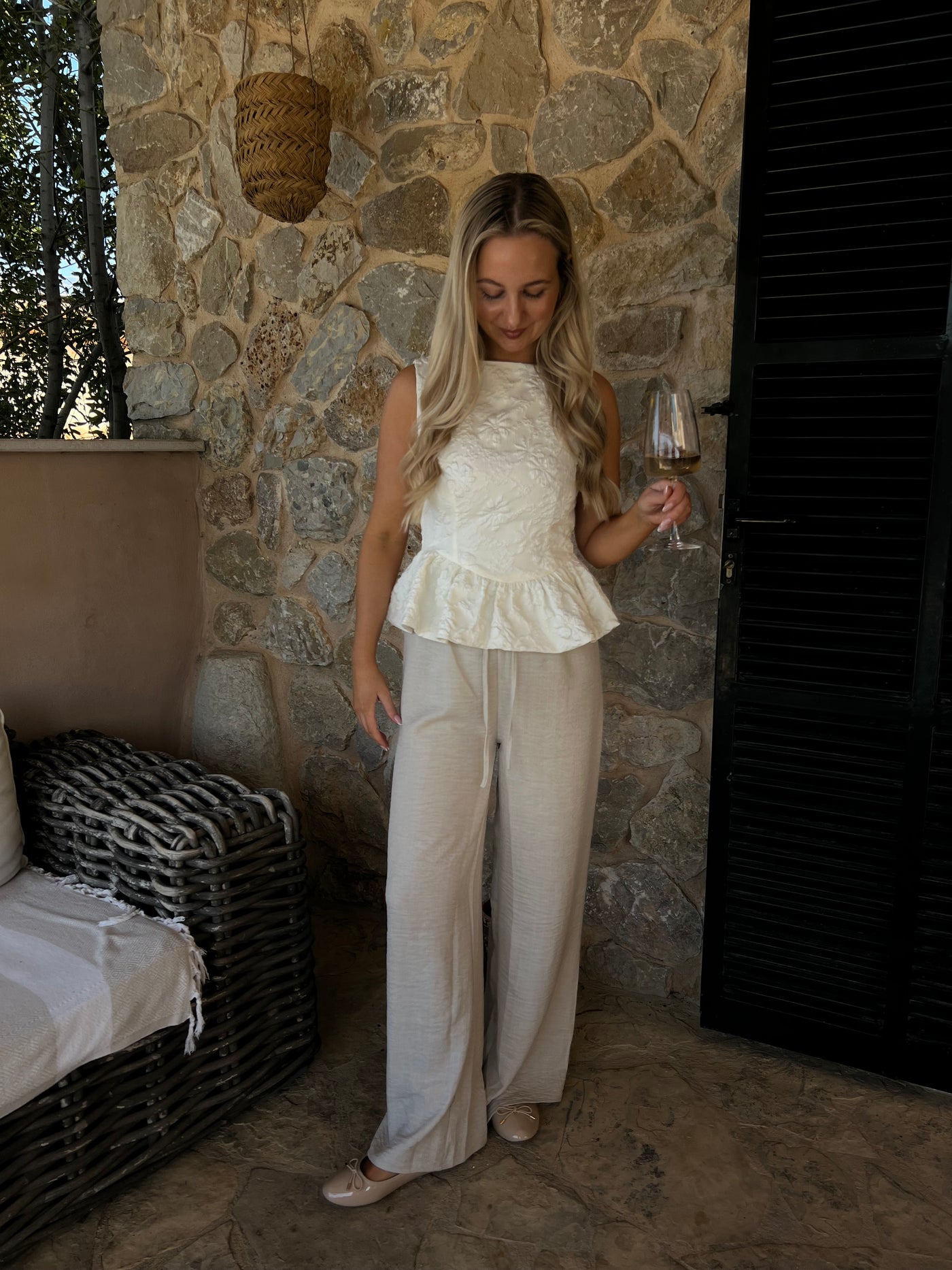 Chloe peplum top creme