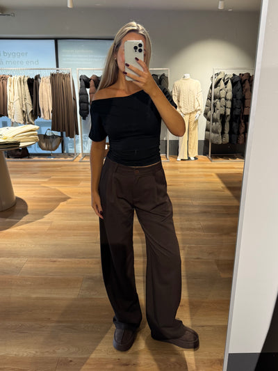 Mia top sort