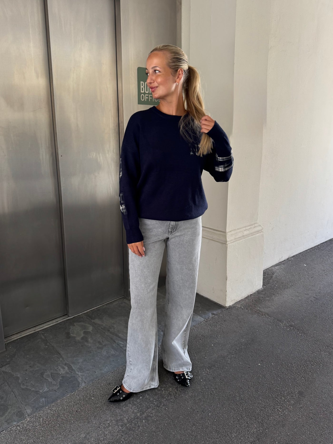 Victoria strik navy