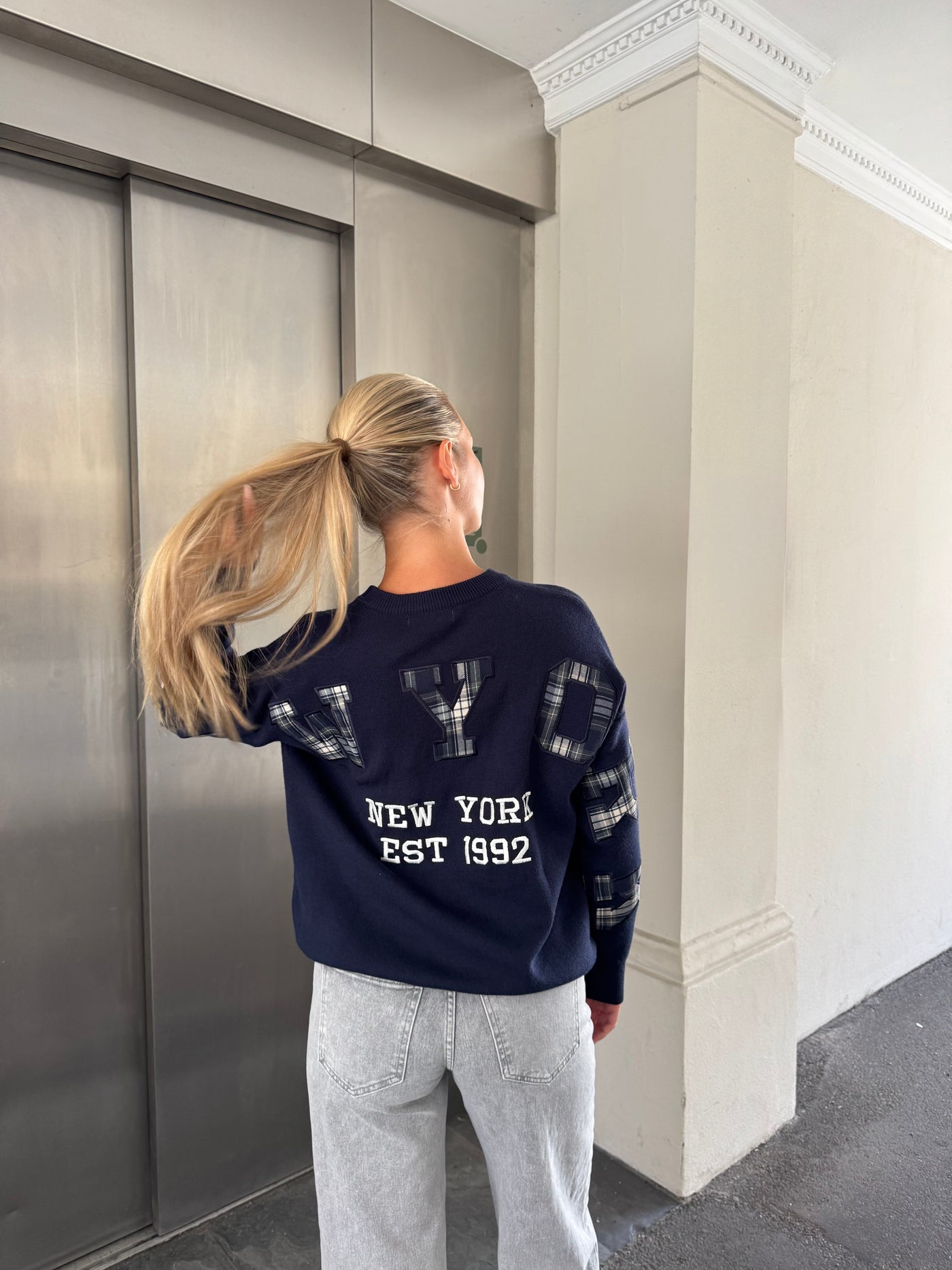 Victoria strik navy