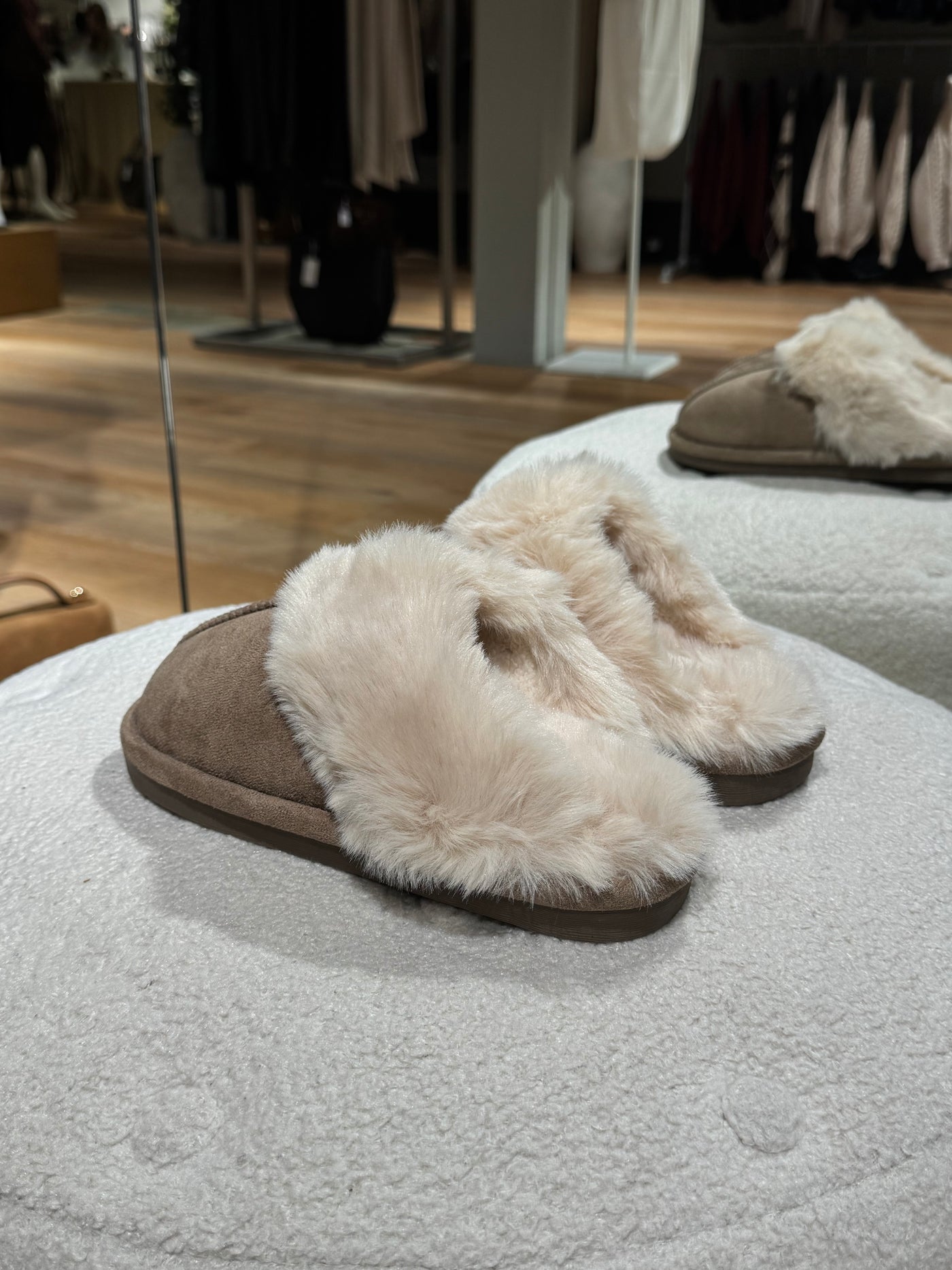 Alina hjemmesko lysebrun