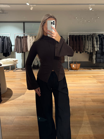 Signe bluse mørkebrun