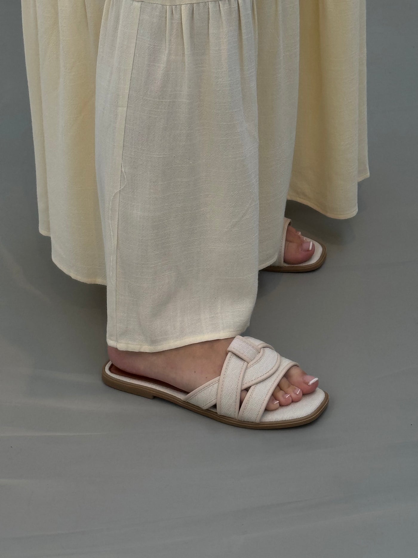 Camilla sandaler beige