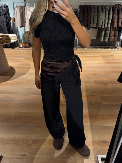 Lina tørklæde mørkebrun