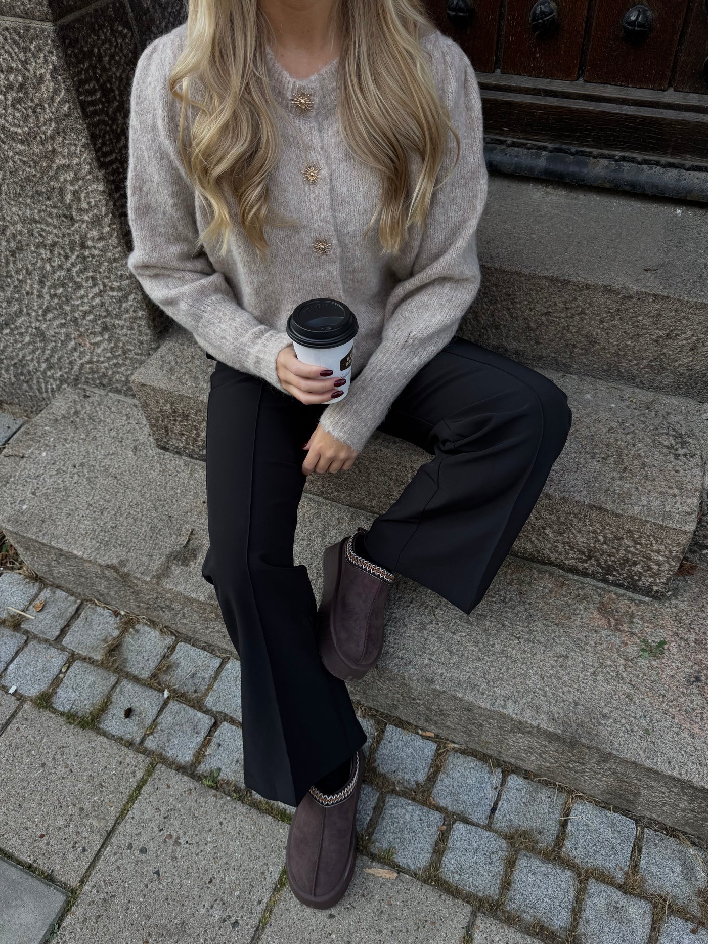 Hannah striktrøje lysebrun
