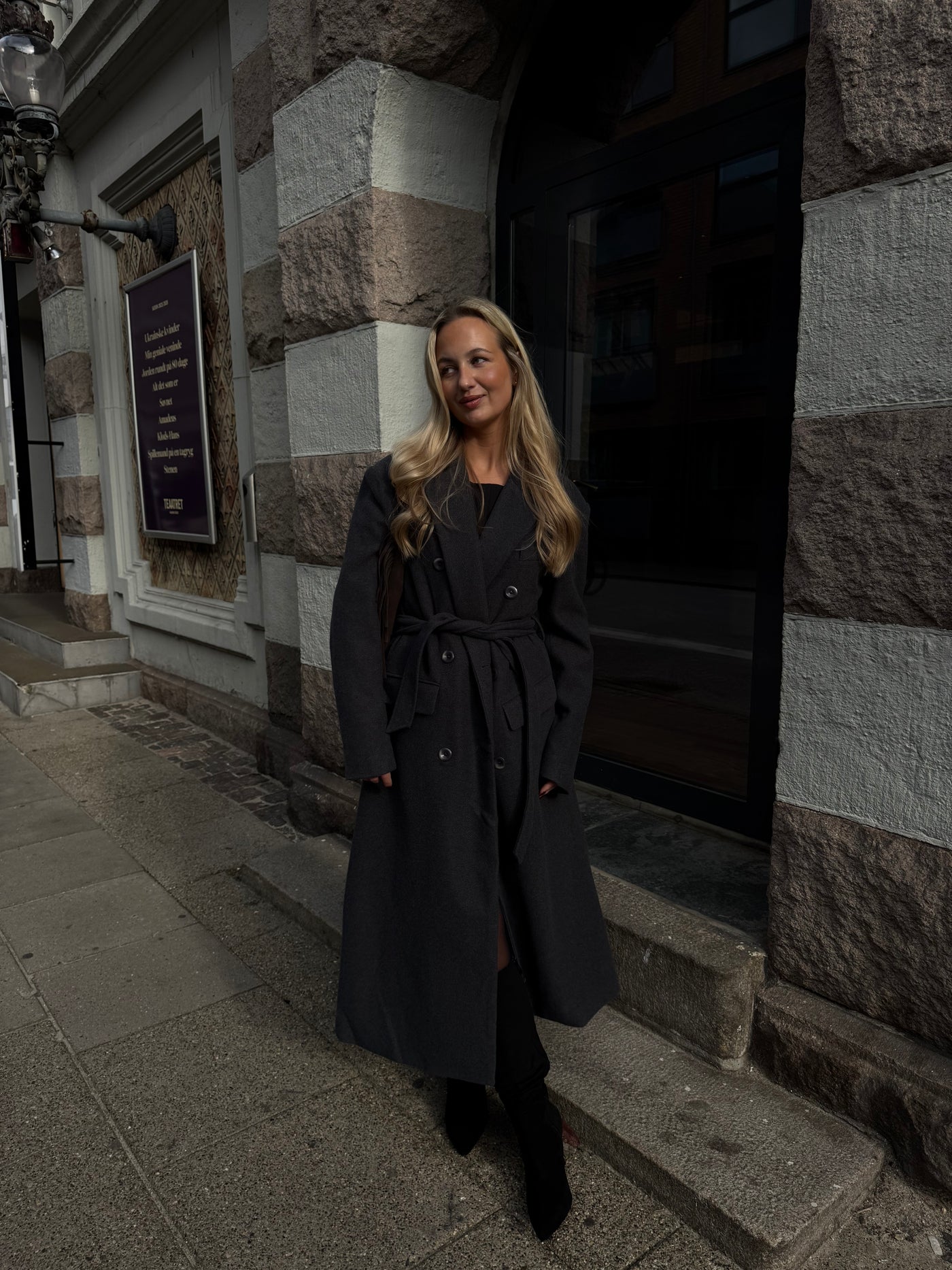 Valeria trenchcoat mørkegrå