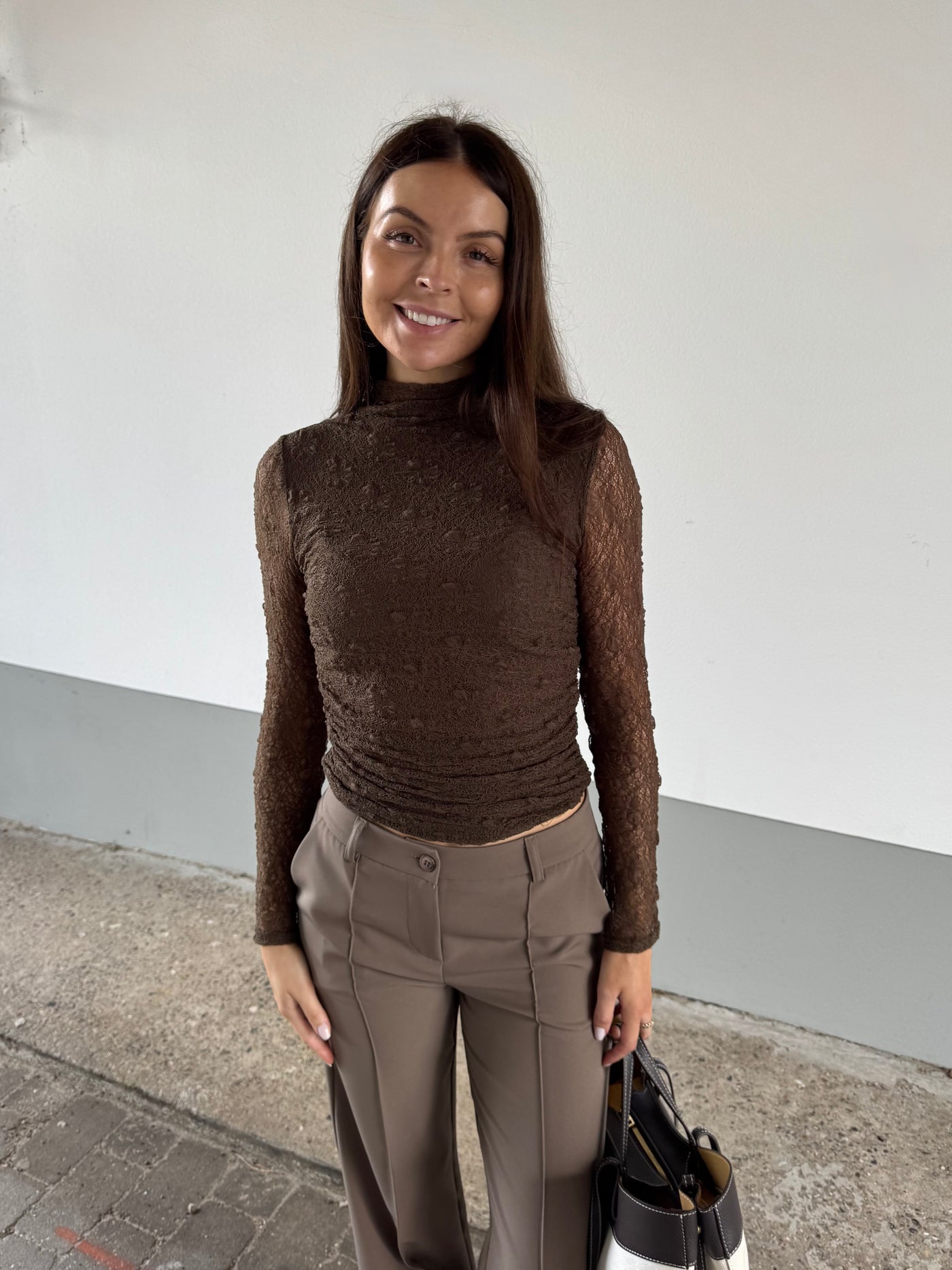 Amira bluse mørkebrun