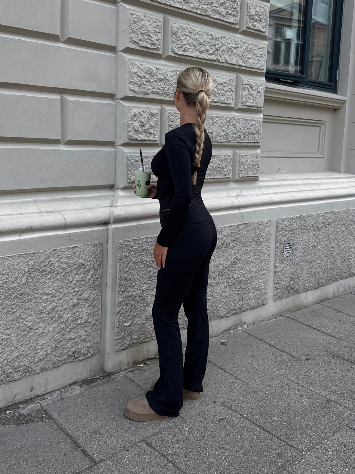 Line leggings sort