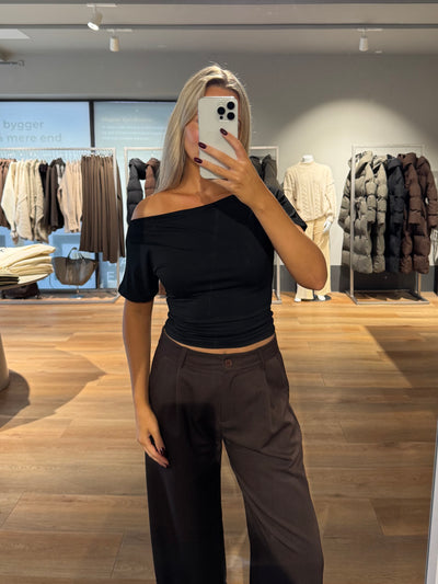 Mia top sort
