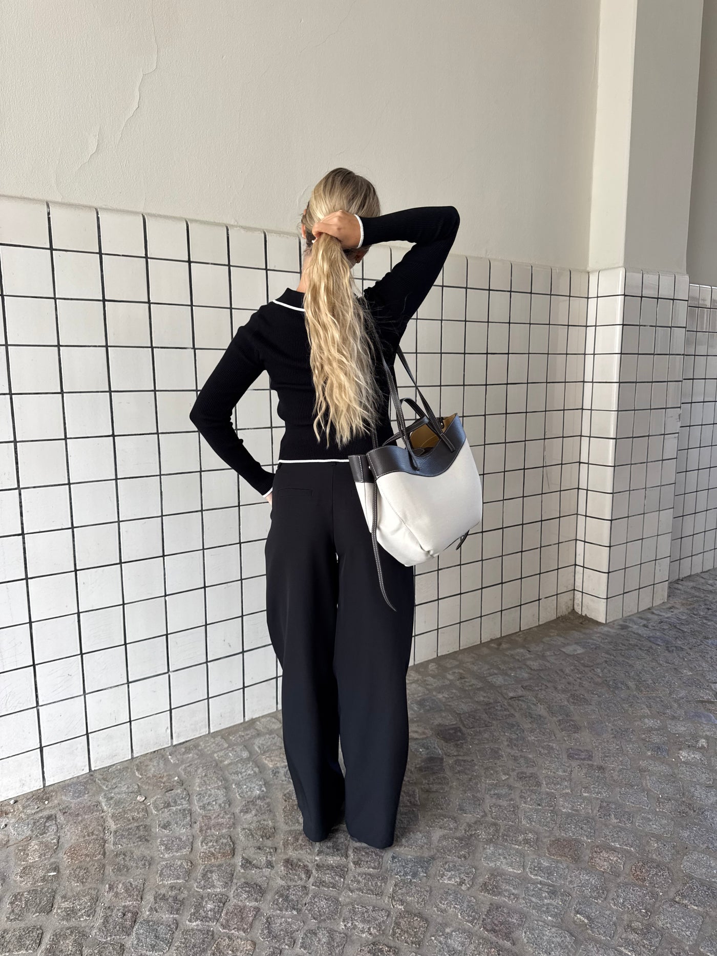 Anna taske sort