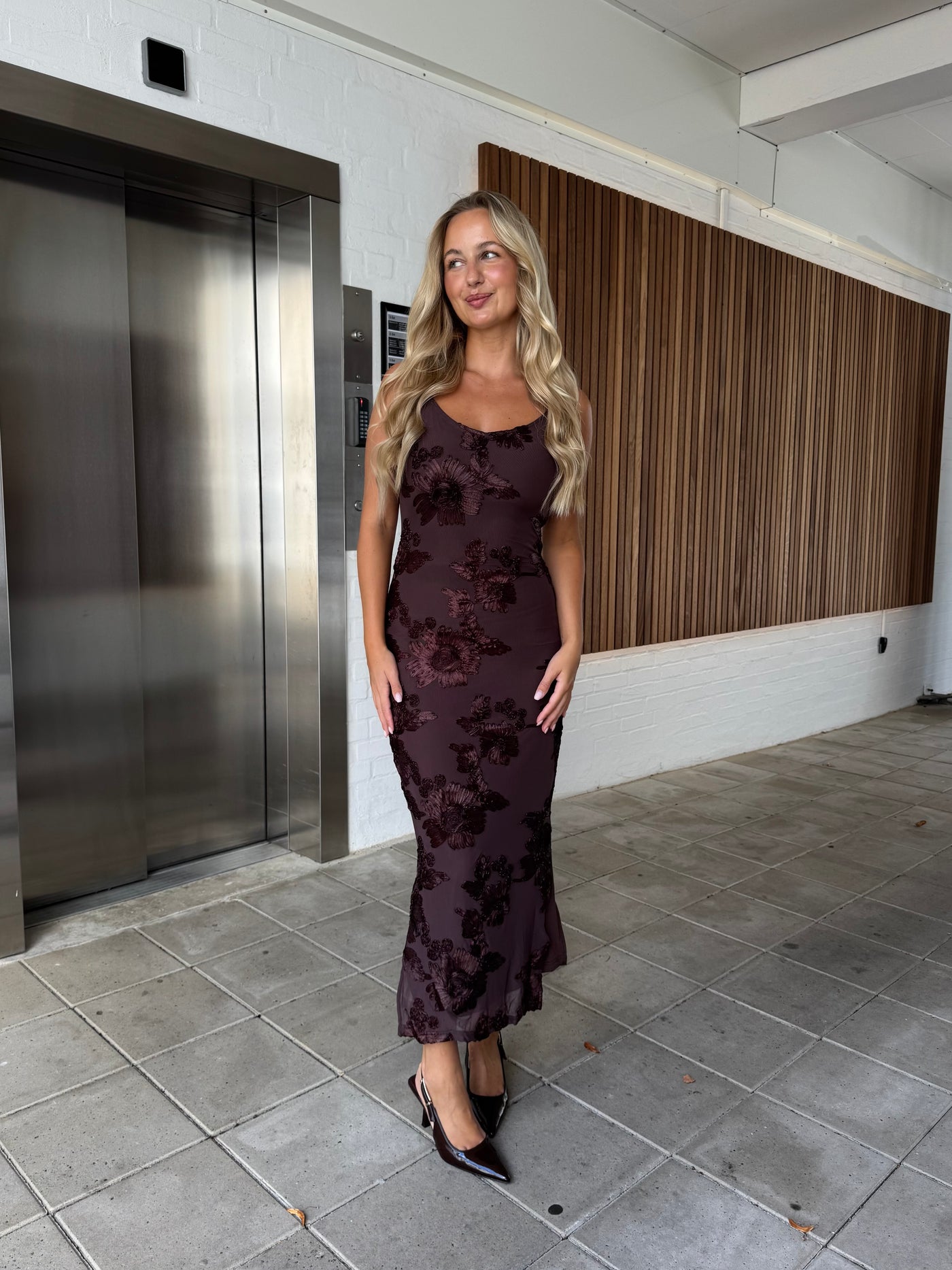 Naomi kjole mørkebrun