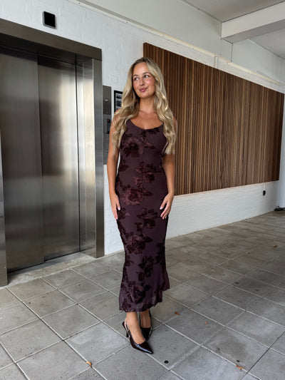 Naomi kjole mørkebrun