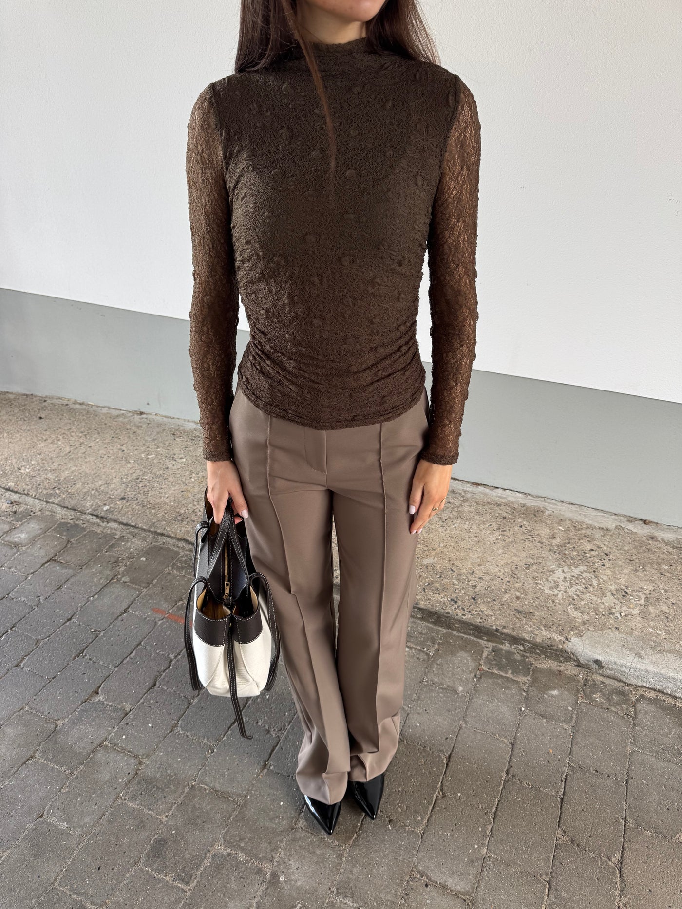 Amira bluse mørkebrun