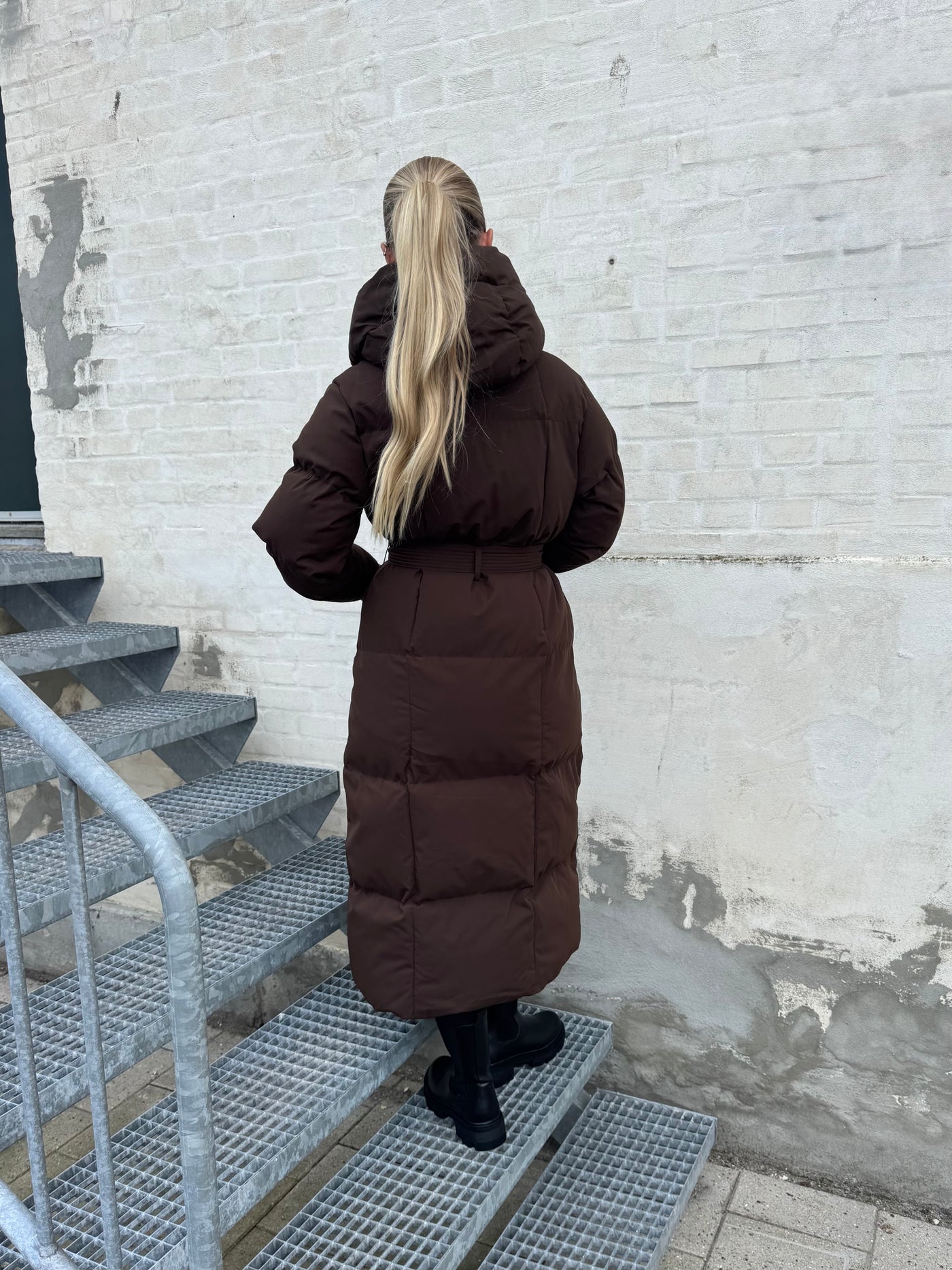 Naja jakke mørkebrun