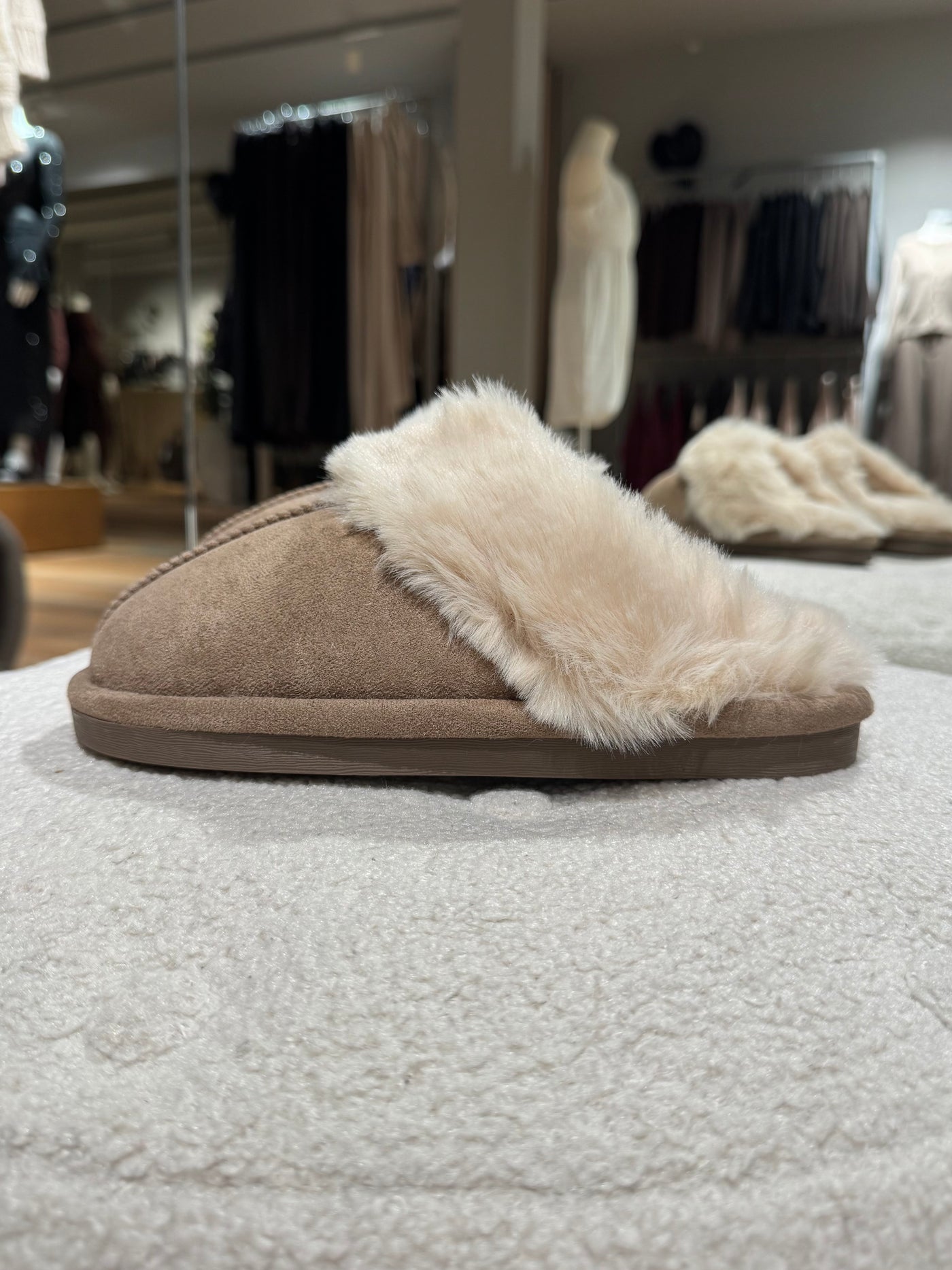 Alina hjemmesko lysebrun