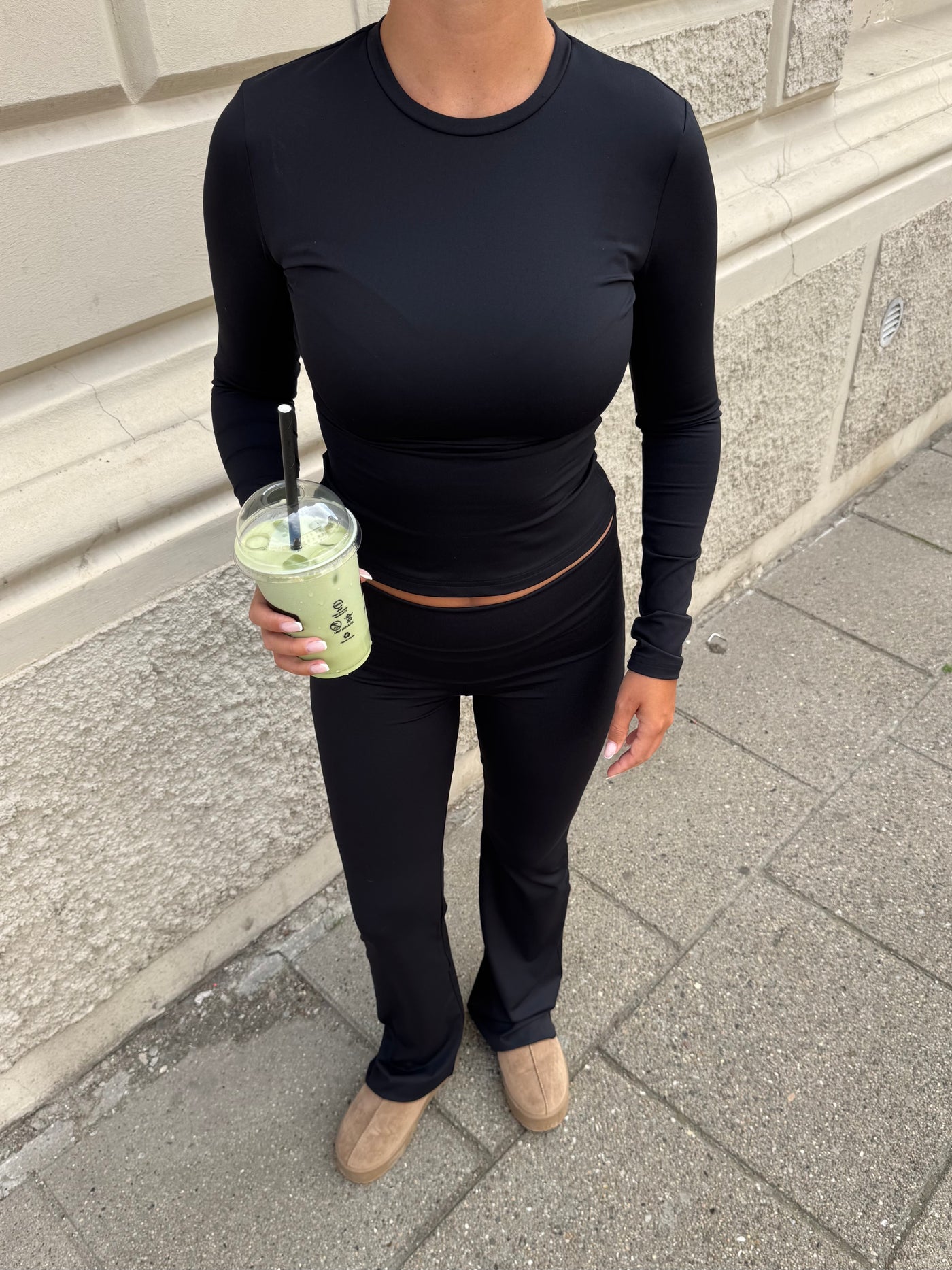 Line leggings sort