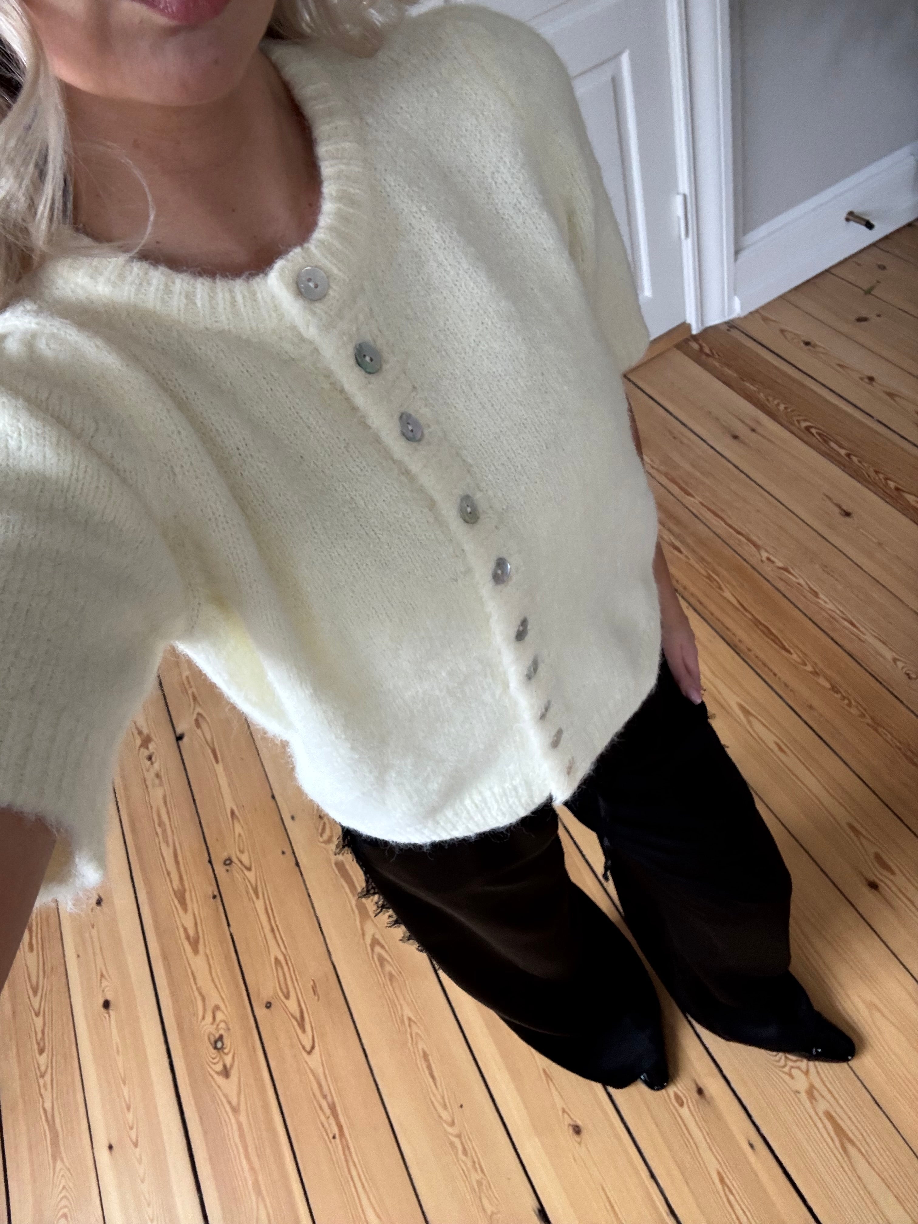 Freja cardigan pastel yellow – Astrid Frank