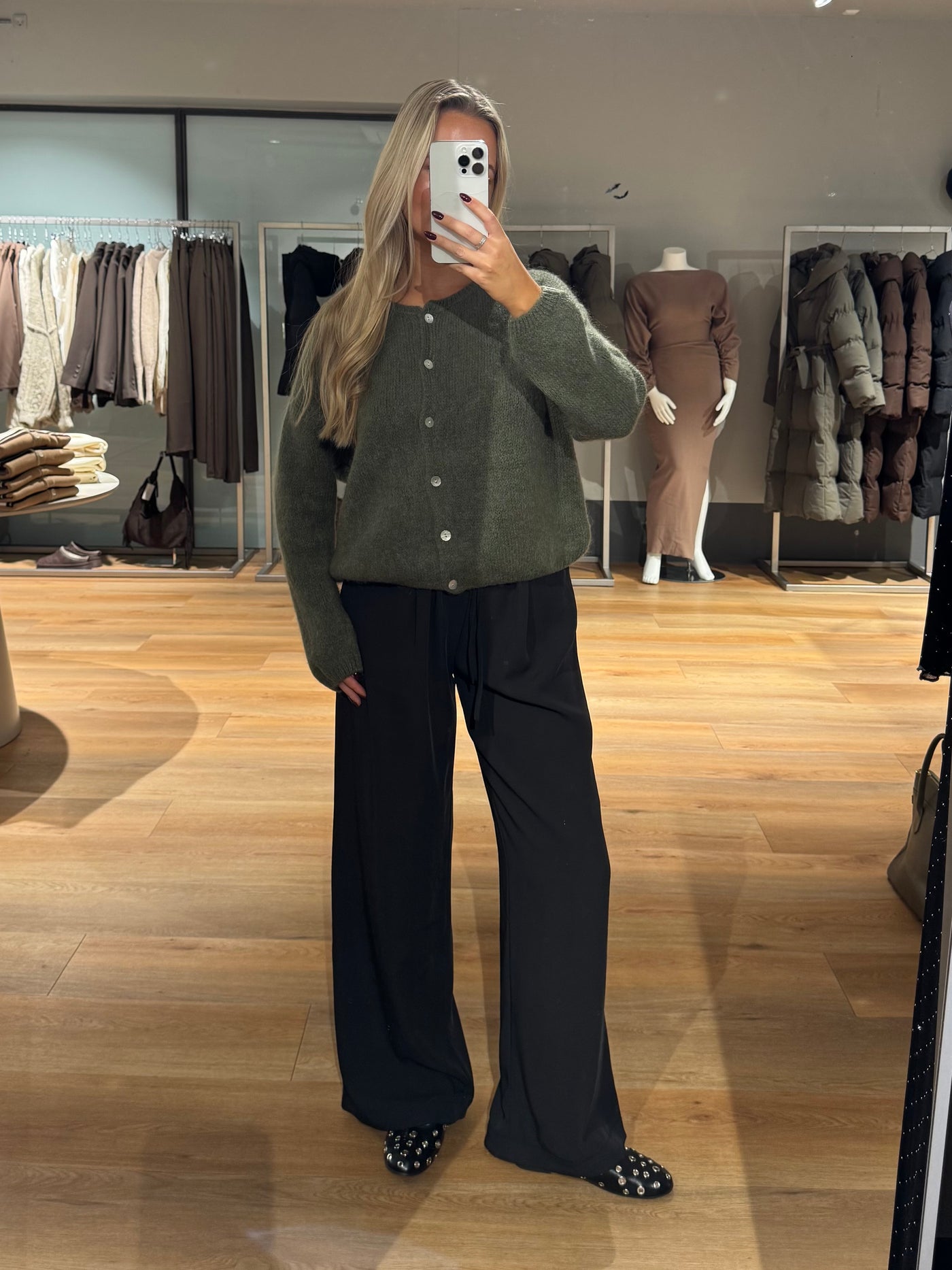 Victoria cardigan olivengrøn FORUDBESTILLING