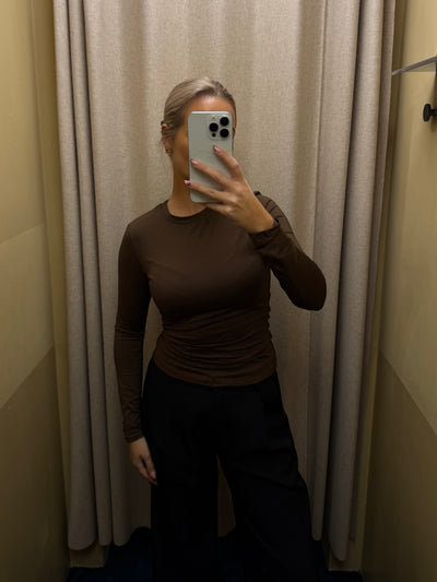 Malou bluse crew neck mørkebrun