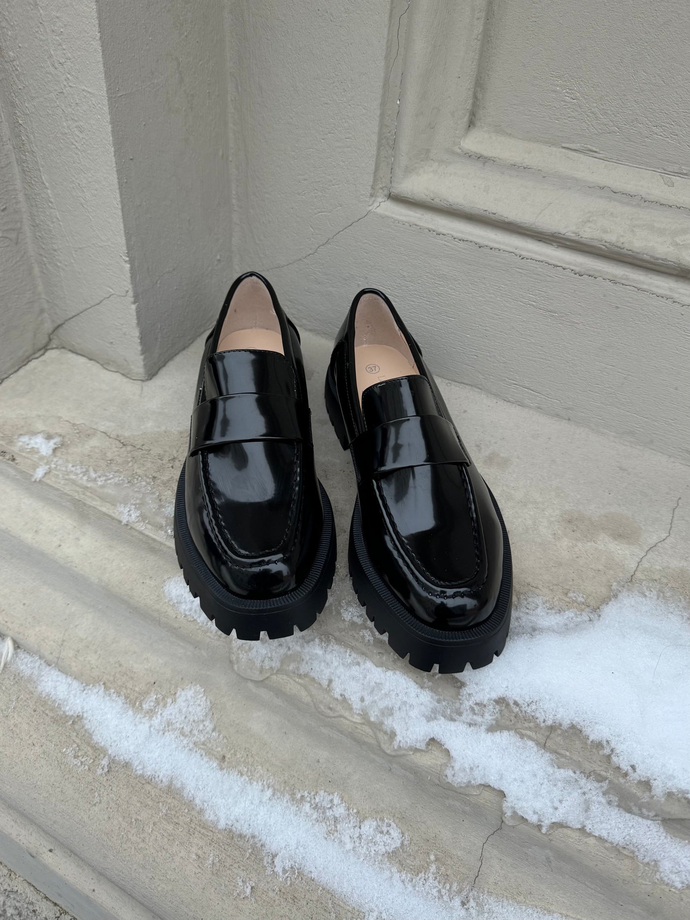 Isa loafers sort