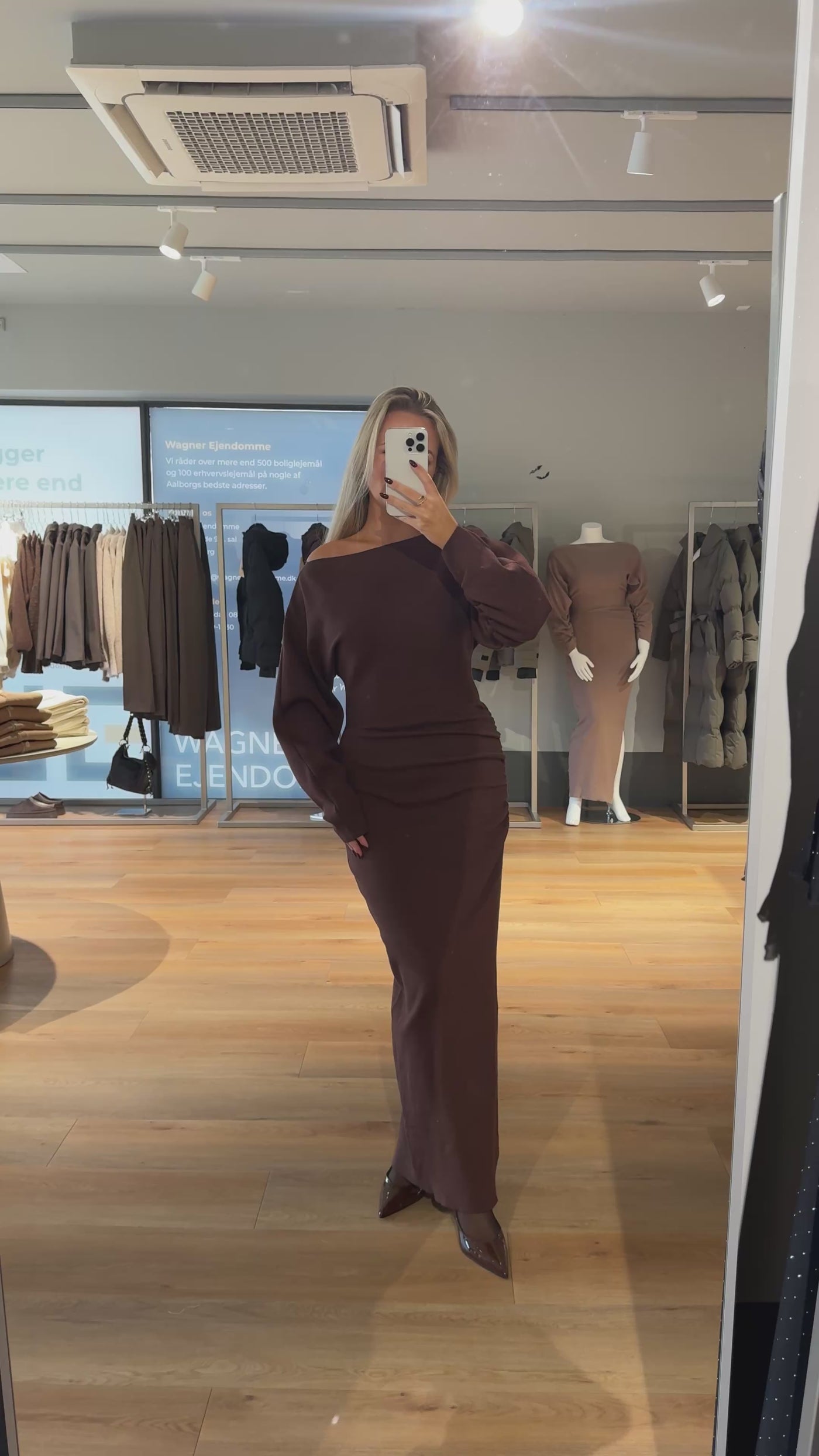 Jenny strikkjole mørkebrun