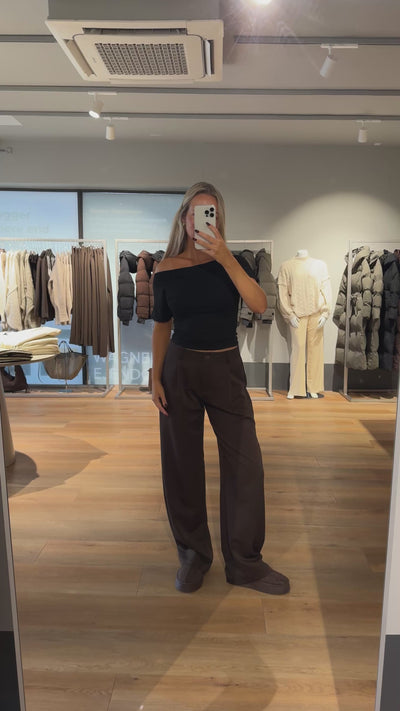 Mia top sort