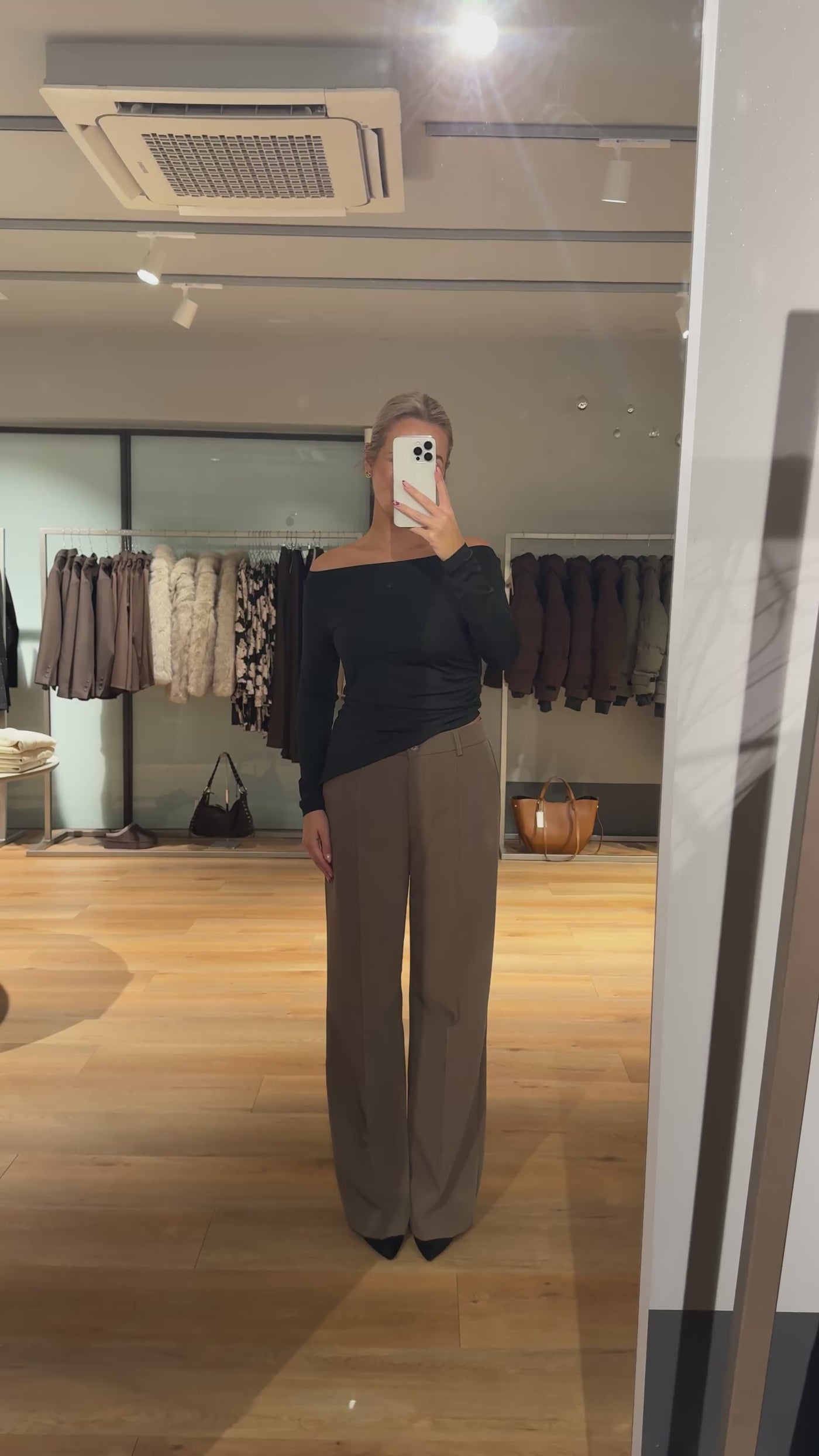 Malou bluse asymmetrisk sort