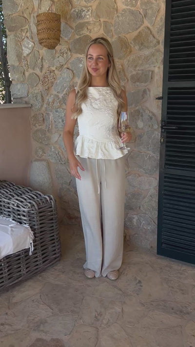 Chloe peplum top creme