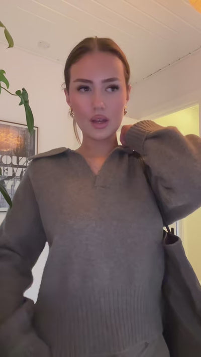 Elina striktrøje brun FORUDBESTILLING
