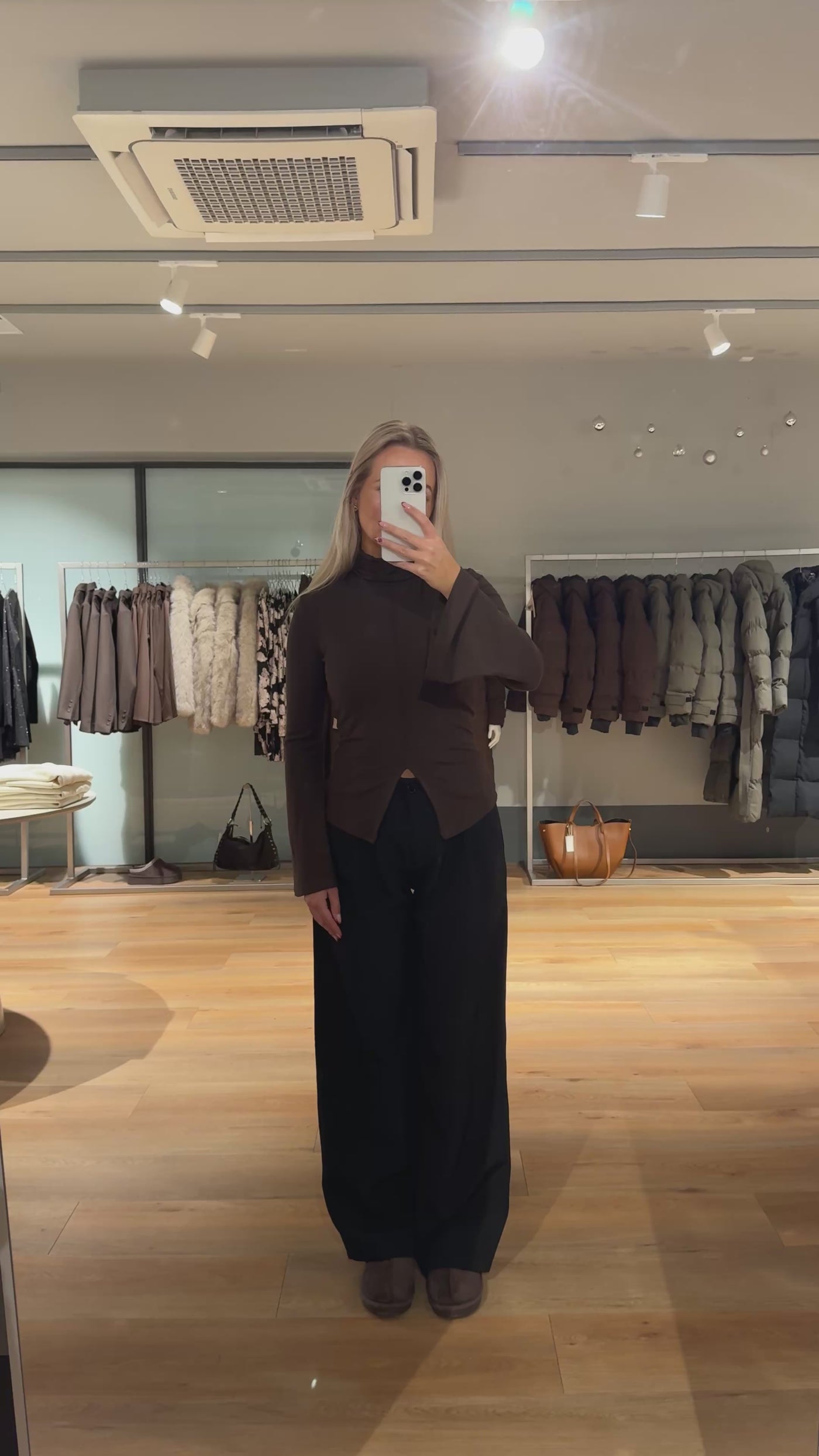 Signe bluse mørkebrun