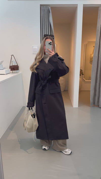 Celine trenchcoat sort